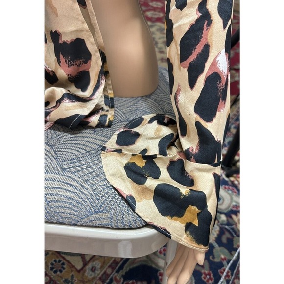 Nasty Gal Front Tie Leopard Print Crop Top Size‎ 4 - Picture 3 of 6